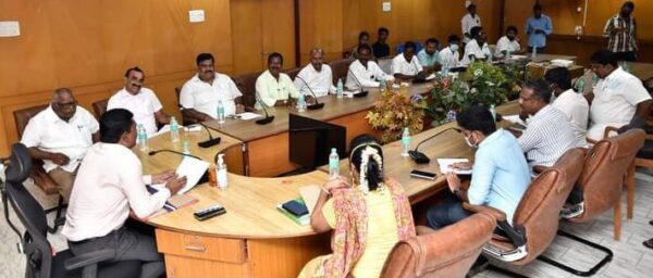 வாக்காளர் பட்டியலுடன் ஆதார் விபரங்களை இணைத்தல் தொடர்பாக கலந்தாய்வு கூட்டம்!