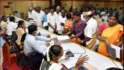 திருவண்ணாமலை மாவட்ட ஆட்சித்தலைவர் அலுவலக கூட்டரங்கில் நேற்று மக்கள் குறை தீர்வு நாள் கூட்டம்!