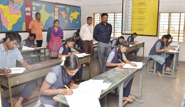 பிளஸ் 2 பொதுத் தேர்வு நடைபெறுவதை முன்னிட்டு திருவண்ணாமலை மாவட்ட கலெக்டர் மற்றும் மாவட்ட முதன்மை கல்வி அலுவவர் ஆய்வு!