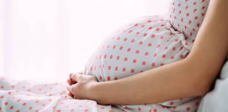 Every pregnant mother must compulsorily know about these signs of pregnancy complications!!