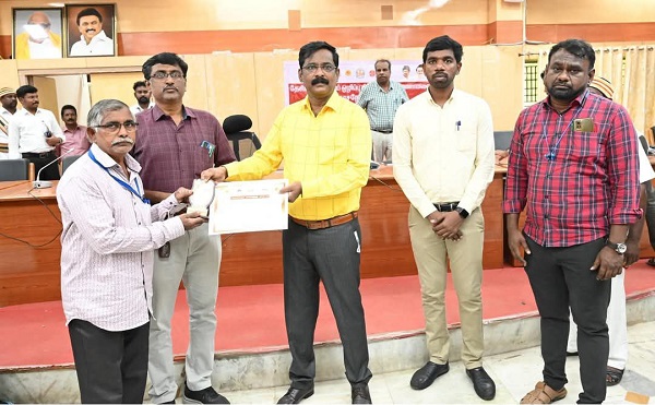 திருவண்ணாமலை மாவட்டத்தில்  காசநோய் இல்லாத ஊராட்சி எனும் இலக்கை நிறைவு செய்துள்ள ஊராட்சிகளுக்கு பாராட்டுச் சான்றிதழ்!