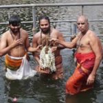 On the occasion of Solar Eclipse, Thherthavari performed in Thiruvannamalai temple!