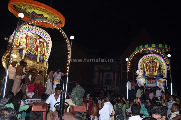 பங்குனி மாதம் சுவாமி திருக்கல்யாணத்திற்கு பின் பெரிய நாயகர் பராசக்தி அம்மன் மாட வீதி உலா!