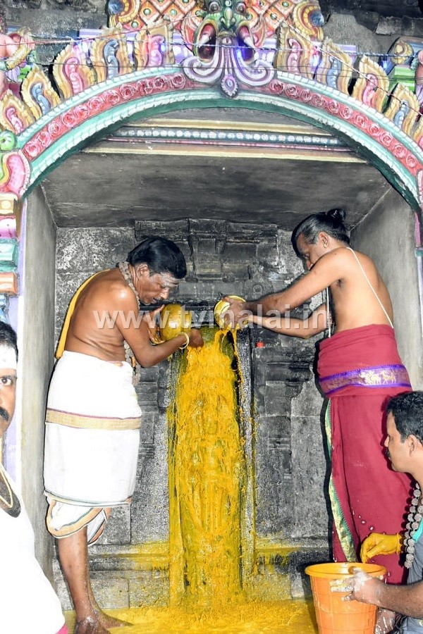 Mahasivarathri 2022: Teeming Devotees have Darshan of Lord Sri Arunachaleswarar throughout the night! Mahasivarathri 2022: Teeming Devotees have Darshan of Lord Sri Arunachaleswarar throughout the night!