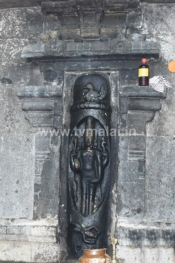 Mahasivarathri 2022: Teeming Devotees have Darshan of Lord Sri Arunachaleswarar throughout the night! Mahasivarathri 2022: Teeming Devotees have Darshan of Lord Sri Arunachaleswarar throughout the night!