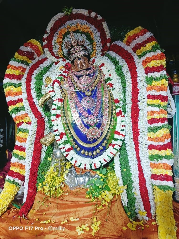 சித்திரை மாத திருவோண நட்சத்திரத்தை முன்னிட்டு நடராஜருக்கு சிறப்பு அலங்காரம்!