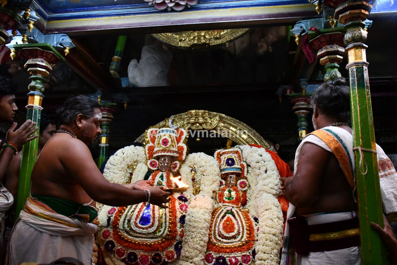 திருவண்ணாமலை அருள்மிகு அருணாசலேஸ்வரர் திருக்கோயில் சித்திரை வசந்த உற்சவம் – Day 5 திருவண்ணாமலை அருள்மிகு அருணாசலேஸ்வரர் திருக்கோயில் சித்திரை வசந்த உற்சவம் – Day 5