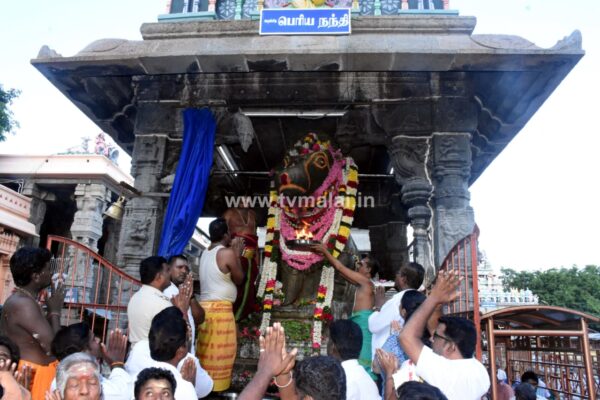 திருவண்ணாமலை அருணாச்சலேஸ்வரர் கோவில் வைகாசி மாத பெளர்ணமி பிரதோஷம்! திருவண்ணாமலை அருணாச்சலேஸ்வரர் கோவில் வைகாசி மாத பெளர்ணமி பிரதோஷம்!