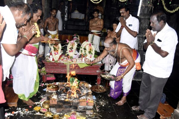 திருவண்ணாமலை அருள்மிகு அண்ணாமலையார் கோவிலில் அஷ்டதிக்கு பாலகர்களுக்கு பாலாலய பூஜை! திருவண்ணாமலை அருள்மிகு அண்ணாமலையார் கோவிலில் அஷ்டதிக்கு பாலகர்களுக்கு பாலாலய பூஜை!