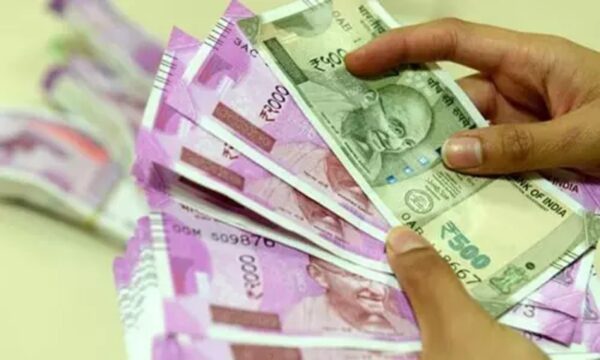 வணிகவரித்துறையின் எச்சரிக்கையை தொடர்ந்து 22,430 வணிகர்கள் மூலம் ரூ.64.21 கோடி வரிவசூல்! வணிகவரித்துறையின் எச்சரிக்கையை தொடர்ந்து 22,430 வணிகர்கள் மூலம் ரூ.64.21 கோடி வரிவசூல்!