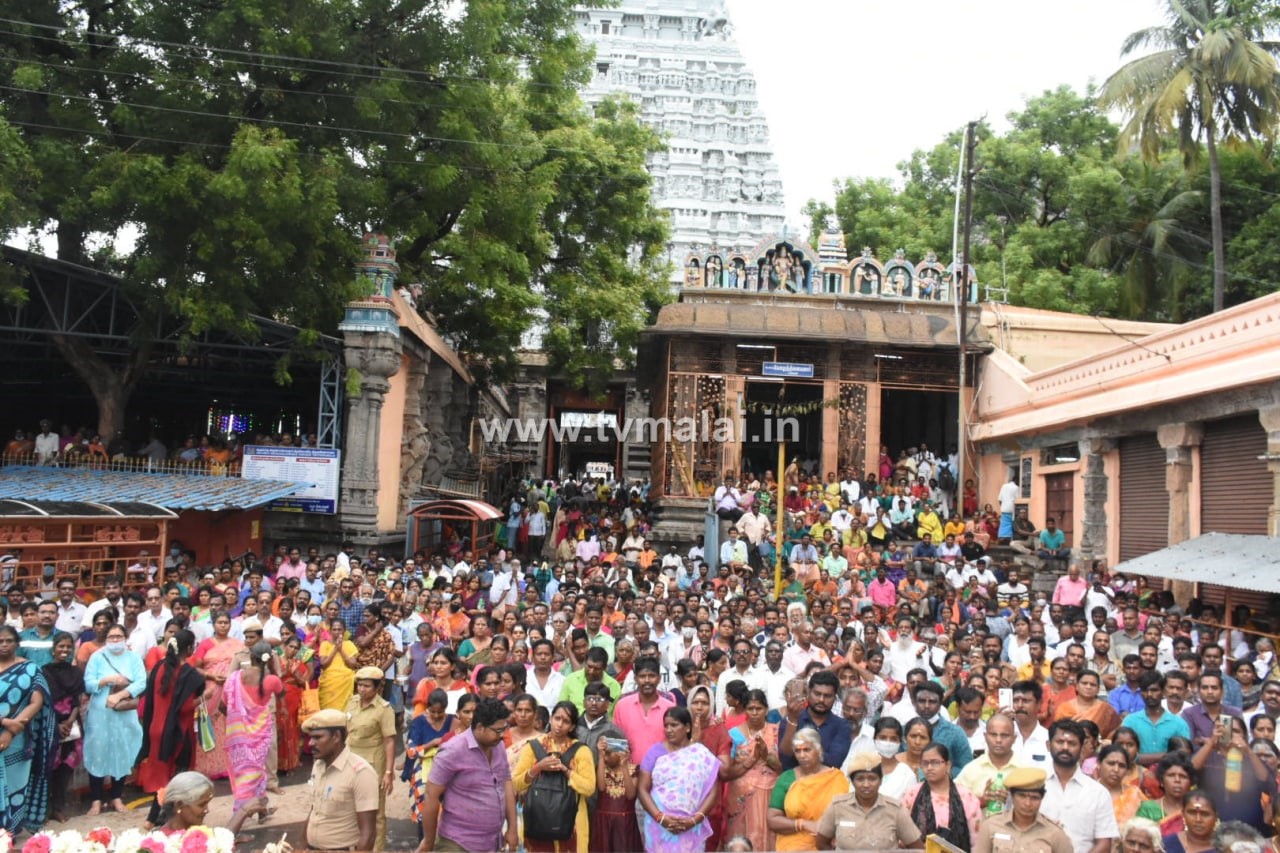 திருவண்ணாமலை அருணாச்சலேஸ்வரர் கோவிலில் ஆனி மாத பெளர்ணமி பிரதோஷம்!