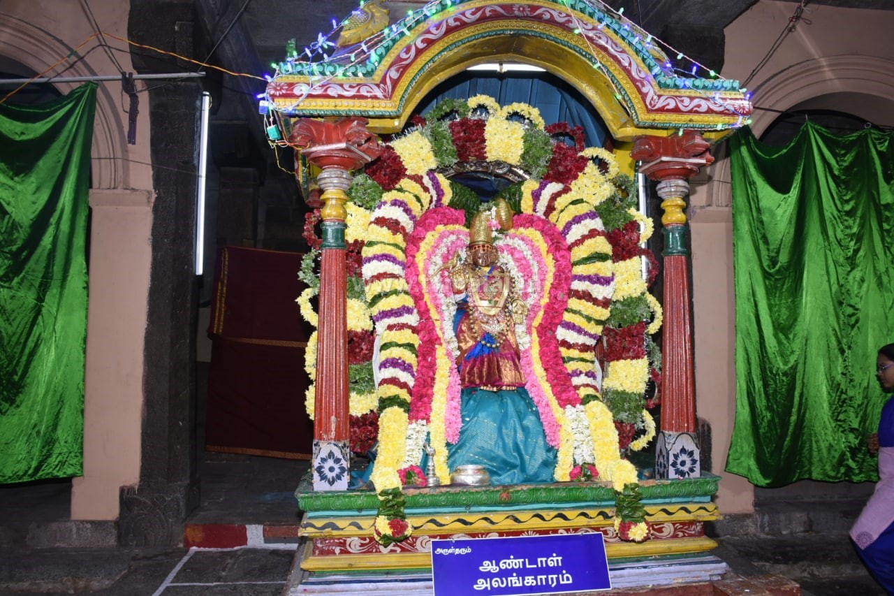 திருவண்ணாமலை அருள்மிகு துர்க்கை அம்மன் திருக்கோவிலில் நவராத்திரி மூன்றாம் நாள்! திருவண்ணாமலை அருள்மிகு துர்க்கை அம்மன் திருக்கோவிலில் நவராத்திரி மூன்றாம் நாள்!