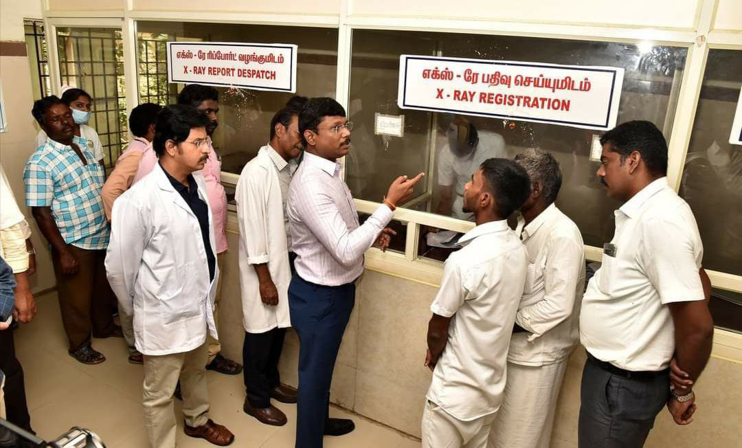 திருவண்ணாமலை அரசு மருத்துவ கல்லூரியில் மாவட்ட ஆட்சித்தலைவர் ஆய்வு செய்தார்! திருவண்ணாமலை அரசு மருத்துவ கல்லூரியில் மாவட்ட ஆட்சித்தலைவர் ஆய்வு செய்தார்!