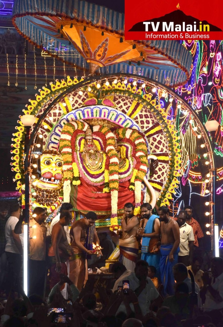 திருவண்ணாமலை கார்த்திகை தீபம் திருவிழா 2022 – மூன்றாம் நாள் இரவு! திருவண்ணாமலை கார்த்திகை தீபம் திருவிழா 2022 – மூன்றாம் நாள் இரவு!