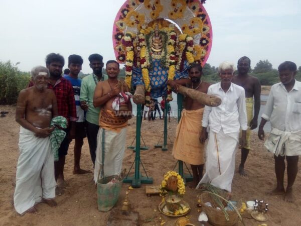 கலசபாக்கம் செய்யாற்றில் தீர்த்தவாரி! கலசபாக்கம் செய்யாற்றில் தீர்த்தவாரி!