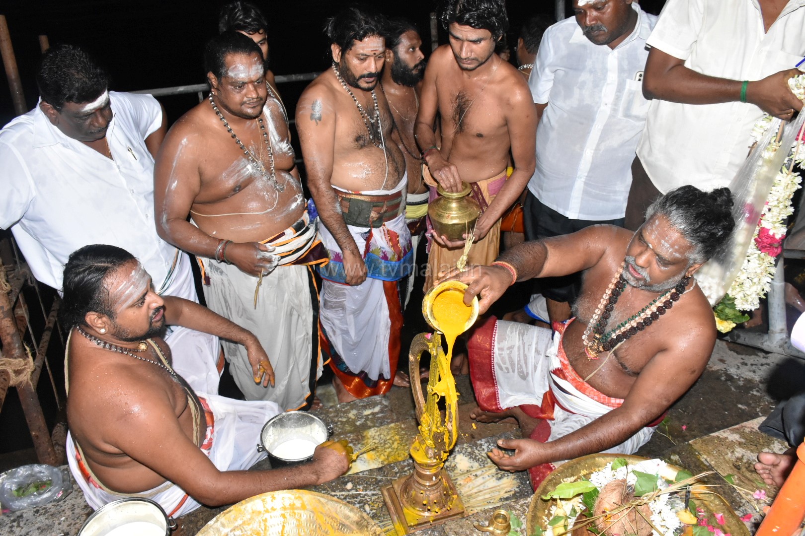 திருவண்ணாமலை அண்ணாமலையார் திருக்கோயிலில் தீர்த்தவாரி!