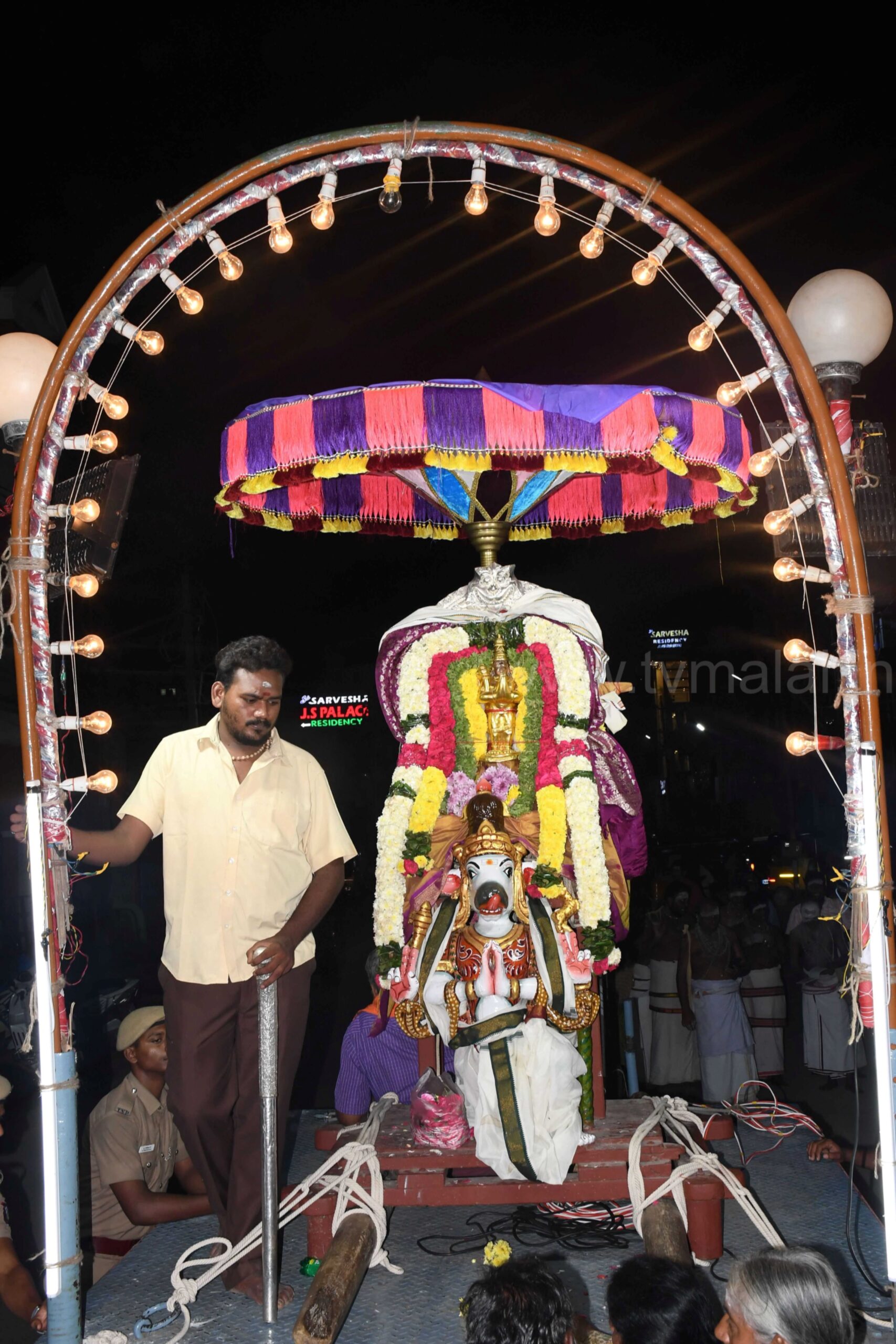 திருவண்ணாமலை கார்த்திகை தீபம் திருவிழா 2022 – முதல் நாள் இரவு திருவண்ணாமலை கார்த்திகை தீபம் திருவிழா 2022 – முதல் நாள் இரவு