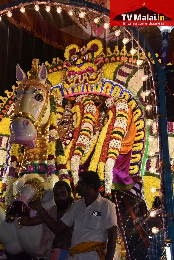 திருவண்ணாமலை கார்த்திகை தீபம் திருவிழா 2022 – எட்டாம் நாள் இரவு! திருவண்ணாமலை கார்த்திகை தீபம் திருவிழா 2022 – எட்டாம் நாள் இரவு!