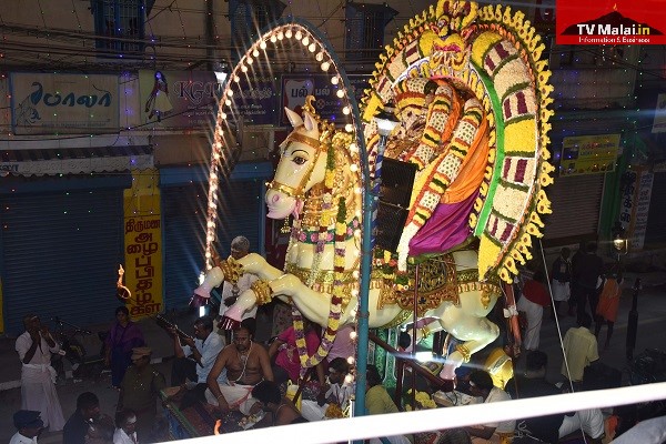 திருவண்ணாமலை கார்த்திகை தீபம் திருவிழா 2022 – எட்டாம் நாள் இரவு! திருவண்ணாமலை கார்த்திகை தீபம் திருவிழா 2022 – எட்டாம் நாள் இரவு!