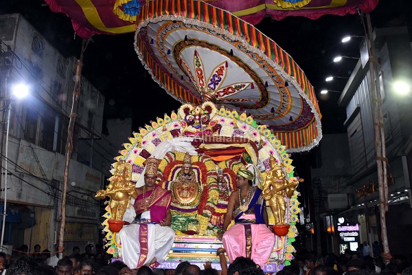 திருவண்ணாமலை அண்ணாமலையார் திருக்கோவிலில் மாட்டுப்பொங்கல் முன்னிட்டு (16.1.2023)அன்று இரவு திருவூடல் விழா!