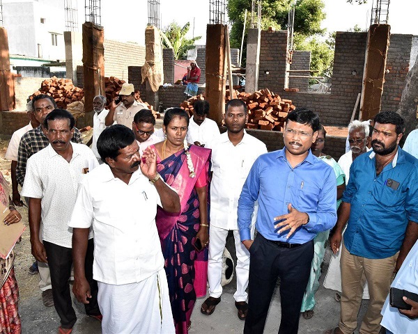 திருவண்ணாமலை மாவட்டம் போளூர் ஊராட்சி ஒன்றியத்தில் வளர்ச்சி திட்டப்பணிகளை மாவட்ட ஆட்சியர் நேரில் ஆய்வு! திருவண்ணாமலை மாவட்டம் போளூர் ஊராட்சி ஒன்றியத்தில் வளர்ச்சி திட்டப்பணிகளை மாவட்ட ஆட்சியர் நேரில் ஆய்வு!