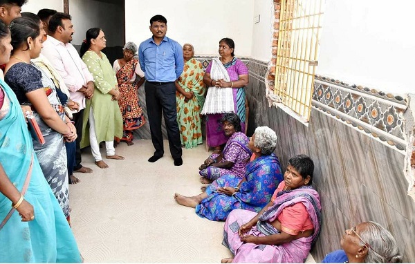 திருவண்ணாமலை மாவட்டம் போளூர் ஊராட்சி ஒன்றியத்தில் வளர்ச்சி திட்டப்பணிகளை மாவட்ட ஆட்சியர் நேரில் ஆய்வு! திருவண்ணாமலை மாவட்டம் போளூர் ஊராட்சி ஒன்றியத்தில் வளர்ச்சி திட்டப்பணிகளை மாவட்ட ஆட்சியர் நேரில் ஆய்வு!