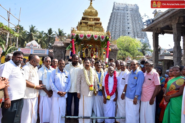 திருவண்ணாமலை அண்ணாமலையார் கோவிலில் தமிழ் புத்தாண்டு பஞ்சாங்கம் வாசிப்பு..!!