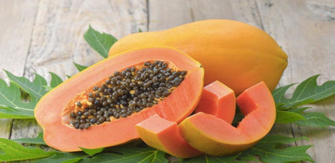 Be careful!! Never eat papaya fruit with these foods as you could get health issues!!