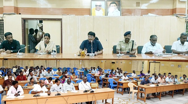 திருவண்ணாமலை மாவட்ட ஆட்சியர் அலுவலக கூட்டரங்கில் கோடை விழா முன்னேற்பாடு பணிகள் குறித்து ஆய்வு கூட்டம்! திருவண்ணாமலை மாவட்ட ஆட்சியர் அலுவலக கூட்டரங்கில் கோடை விழா முன்னேற்பாடு பணிகள் குறித்து ஆய்வு கூட்டம்!