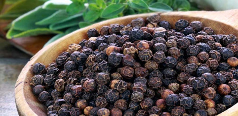 Consuming black pepper daily would be fantastic for our health due to these reasons!!