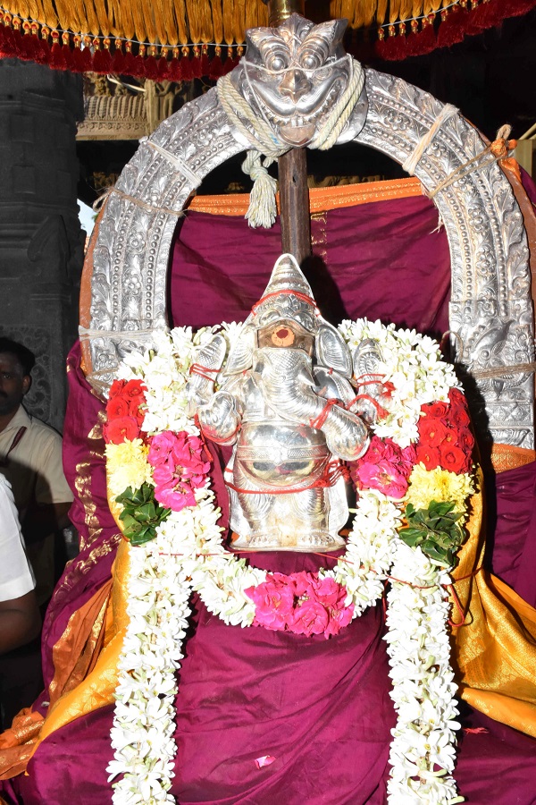 திருவண்ணாமலை அண்ணாமலையார் திருக்கோவிலில் ஆனி பிரம்மோற்சவ விழா கொடியேற்றத்துடன் தொடக்கம்! திருவண்ணாமலை அண்ணாமலையார் திருக்கோவிலில் ஆனி பிரம்மோற்சவ விழா கொடியேற்றத்துடன் தொடக்கம்!