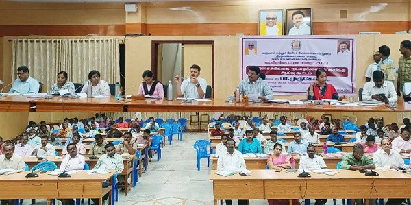 திருவண்ணாமலை மாவட்ட ஆட்சித்தலைவர் அலுவலக கூட்டரங்கில் வடகிழக்குப் பருவமழை முன்னெச்சரிக்கை நடவடிக்கைகள் குறித்த ஆய்வு கூட்டம்!