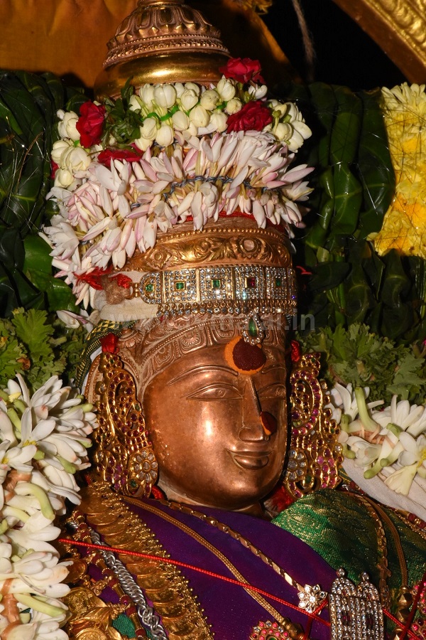 திருவண்ணாமலை அருள்மிகு அண்ணாமலையார் திருக்கோவிலில் நவராத்திரி முதல் நாள்! திருவண்ணாமலை அருள்மிகு அண்ணாமலையார் திருக்கோவிலில் நவராத்திரி முதல் நாள்!