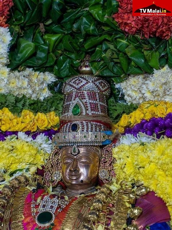 திருவண்ணாமலை அருள்மிகு அண்ணாமலையார் திருக்கோயிலில் தீபத் திருவிழாவை முன்னிட்டு ஸ்ரீ துர்க்கை அம்மன் திருவீதி உலா! திருவண்ணாமலை அருள்மிகு அண்ணாமலையார் திருக்கோயிலில் தீபத் திருவிழாவை முன்னிட்டு ஸ்ரீ துர்க்கை அம்மன் திருவீதி உலா!