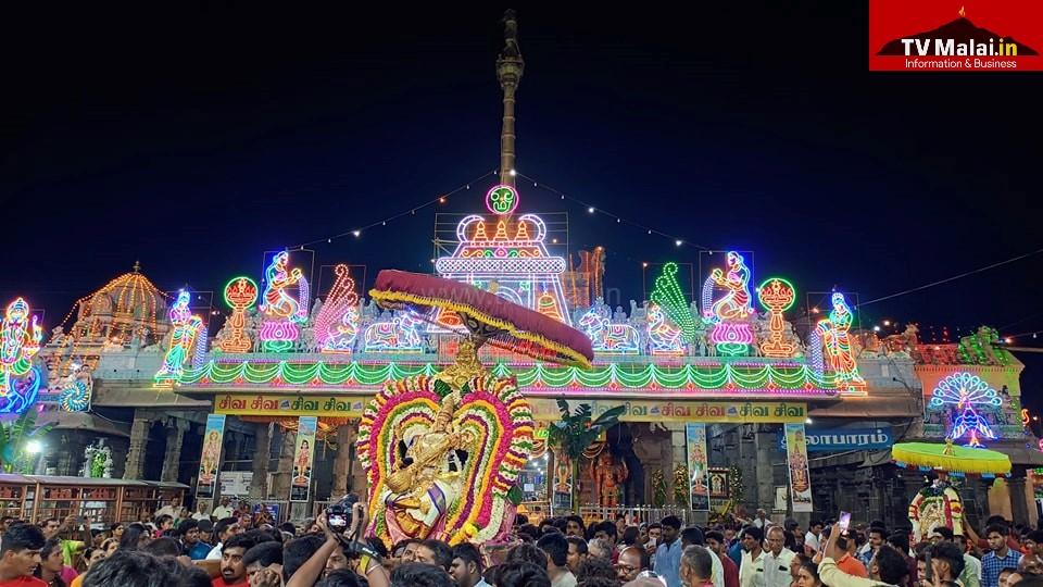 திருவண்ணாமலை கார்த்திகை தீபத் திருவிழா 2023 – நான்காம் நாள் இரவு! திருவண்ணாமலை கார்த்திகை தீபத் திருவிழா 2023 – நான்காம் நாள் இரவு!