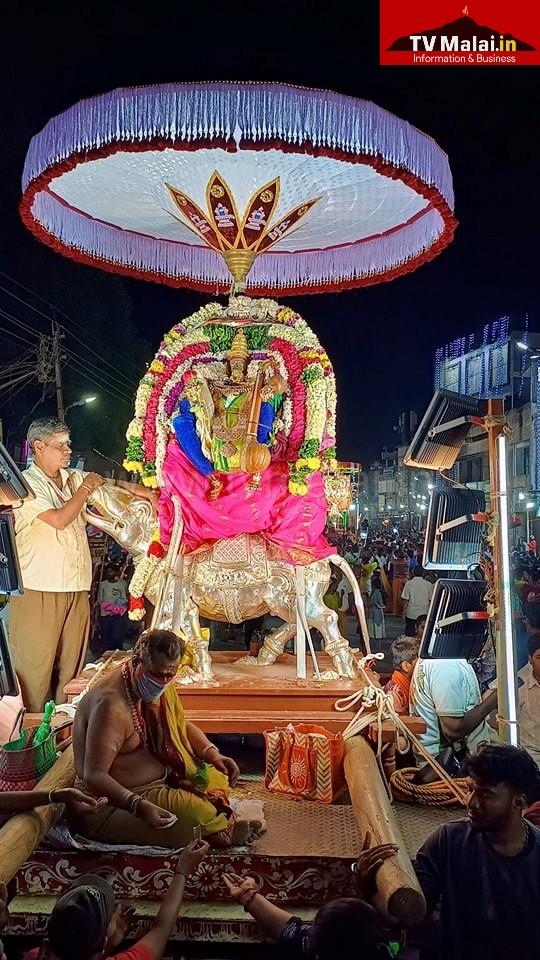 திருவண்ணாமலை கார்த்திகை தீபத் திருவிழா 2023 – நான்காம் நாள் இரவு! திருவண்ணாமலை கார்த்திகை தீபத் திருவிழா 2023 – நான்காம் நாள் இரவு!