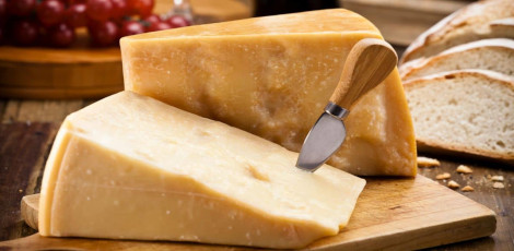 Important health benefits of consuming Parmesan Cheese that we might not be aware of!!