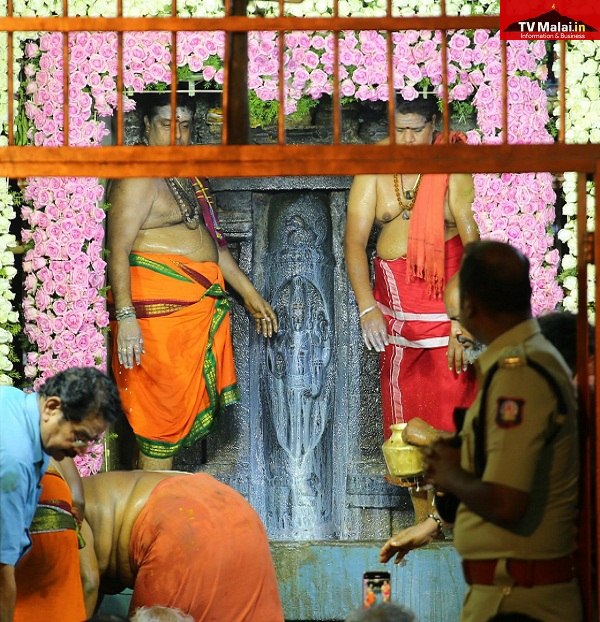 திருவண்ணாமலை அண்ணாமலையார் கோயிலில் மகா சிவராத்திரி முன்னிட்டு லிங்கோத்பவருக்கு சிறப்பு அபிஷேக ஆராதனை!