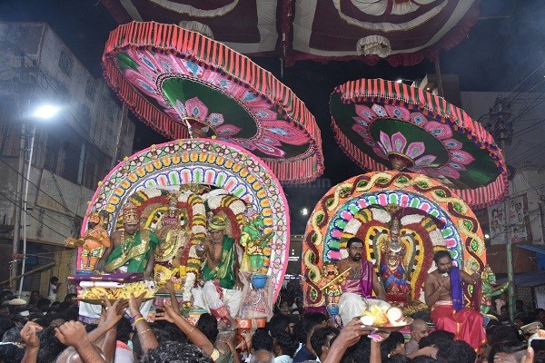 திருவண்ணாமலை அண்ணாமலையார் திருக்கோயிலில் நேற்று (15.01.2025 ) திருவூடல் உற்சவம்! திருவண்ணாமலை அண்ணாமலையார் திருக்கோயிலில் நேற்று (15.01.2025 ) திருவூடல் உற்சவம்!