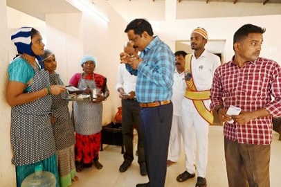 திருவண்ணாமலையில் உள்ள டவுன்ஹால் நடுநிலைப் பள்ளியில் மாவட்ட ஆட்சியர் ஆய்வு! திருவண்ணாமலையில் உள்ள டவுன்ஹால் நடுநிலைப் பள்ளியில் மாவட்ட ஆட்சியர் ஆய்வு!