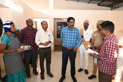 திருவண்ணாமலையில் உள்ள டவுன்ஹால் நடுநிலைப் பள்ளியில் மாவட்ட ஆட்சியர் ஆய்வு! திருவண்ணாமலையில் உள்ள டவுன்ஹால் நடுநிலைப் பள்ளியில் மாவட்ட ஆட்சியர் ஆய்வு!