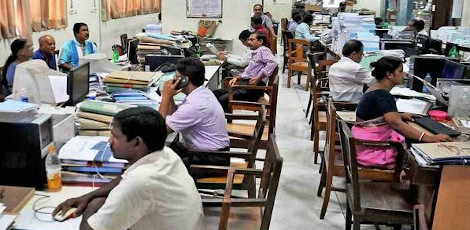 தமிழ்நாடு அரசு ஊழியர்களுக்கு புதிய அறிவிப்பு – ஓய்வூதிய உயர்வு மற்றும் பல நல திட்டங்கள் அறிவிப்பு!