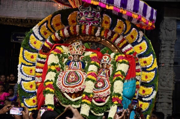 திருவண்ணாமலை அருள்மிகு அருணாசலேஸ்வரர் திருக்கோயில் சித்திரை வசந்த உற்சவம் – Day 8 திருவண்ணாமலை அருள்மிகு அருணாசலேஸ்வரர் திருக்கோயில் சித்திரை வசந்த உற்சவம் – Day 8