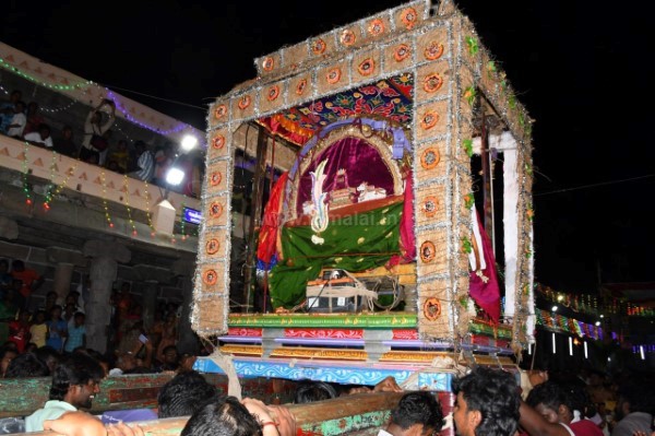 திருவண்ணாமலை அருள்மிகு அருணாசலேஸ்வரர் திருக்கோயில் சித்திரை வசந்த உற்சவம் – Day 8 திருவண்ணாமலை அருள்மிகு அருணாசலேஸ்வரர் திருக்கோயில் சித்திரை வசந்த உற்சவம் – Day 8
