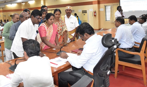 திருவண்ணாமலை மாவட்ட ஆட்சியர் அலுவலகத்தில் நேற்று (26.05.2025) குறைதீர்வு கூட்டம்!