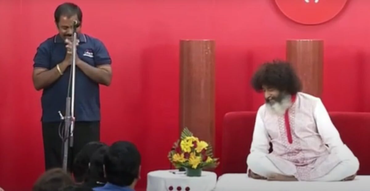 Today, 23rd May, is the birthday of our beloved Guru Mahatria. Let`s celebrate with Devotion & Gratitude...