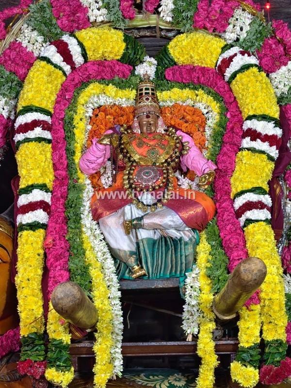 திருவண்ணாமலை அருள்மிகு அண்ணாமலையார் திருக்கோவிலில் நவராத்திரி முதல் நாள்!