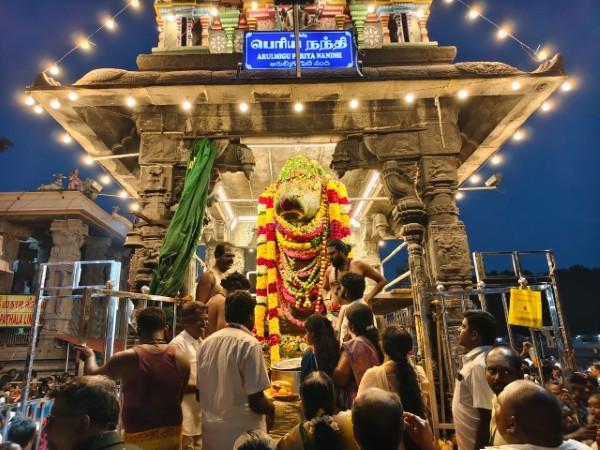 திருவண்ணாமலை அருணாச்சலேஸ்வரர் கோவிலில் புரட்டாசி மாத பௌர்ணமி பிரதோஷம்! திருவண்ணாமலை அருணாச்சலேஸ்வரர் கோவிலில் புரட்டாசி மாத பௌர்ணமி பிரதோஷம்!
