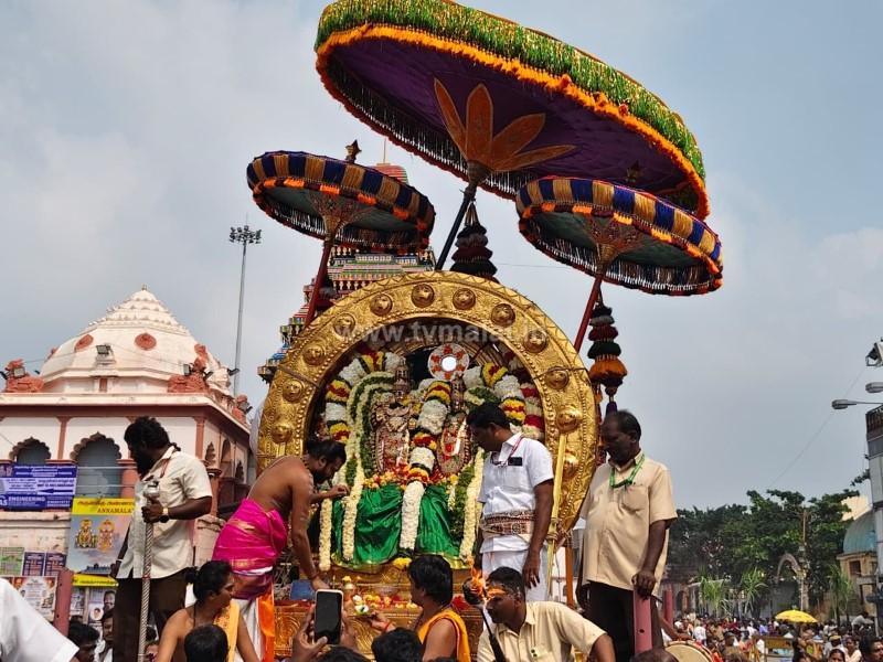 திருவண்ணாமலை அருள்மிகு அண்ணாமலையார் திருக்கோயிலில் கார்த்திகை தீபத் திருவிழா 2025 – இரண்டாம் நாள் காலை!