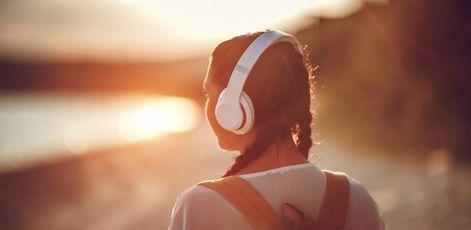 Deafness and Hearing Loss: Safe Listening Tips